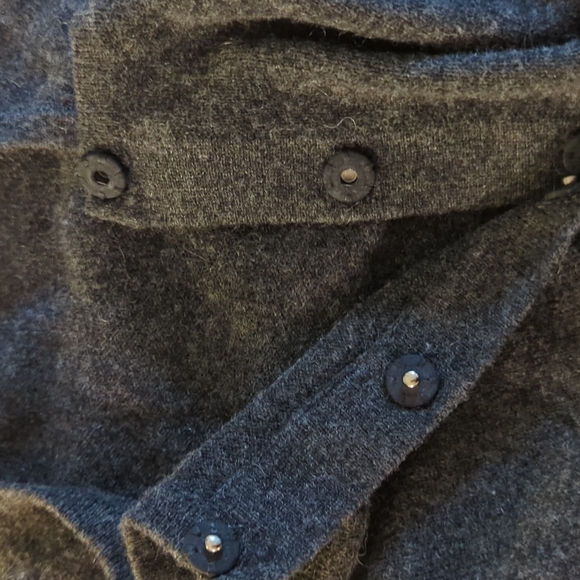 Roberto Rodriguez Designer Women's cardigan - Picture 3 of 7